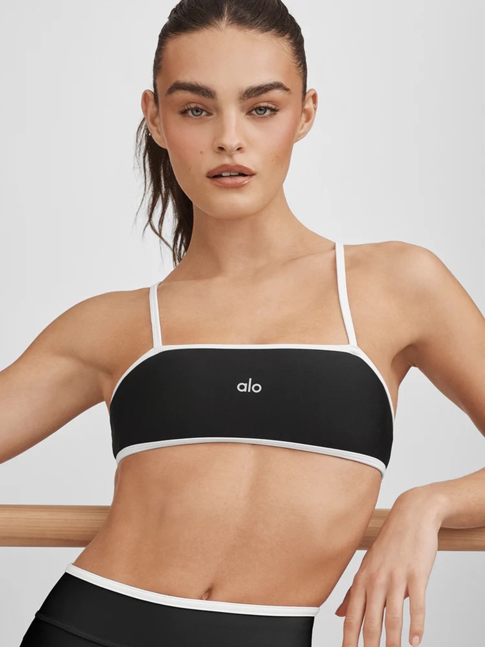 Airlift Charger Bra - Picture 2 of 7